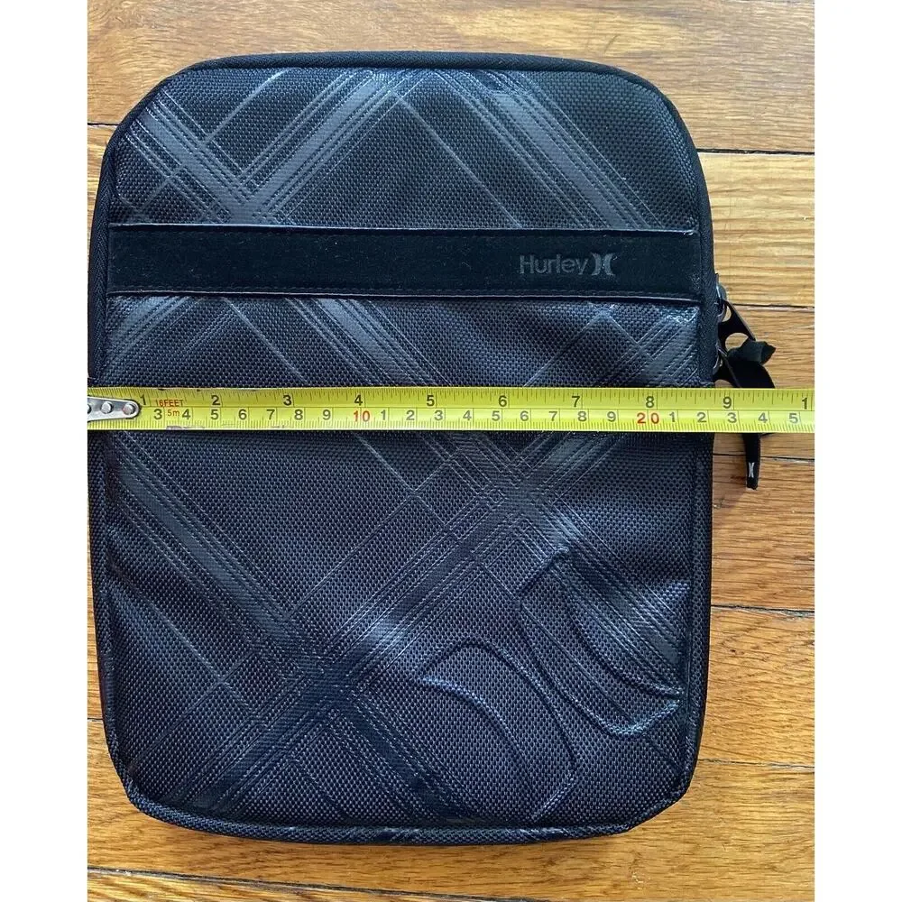 HURLEY Black Plaid Padded Zippered Tablet Sleeve